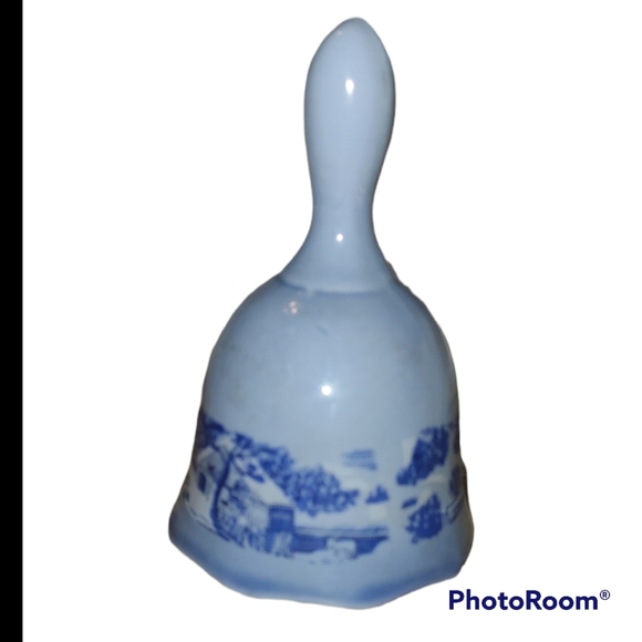 Vtg Currier & Ives Porcelain Small Dinner Bell  "Farmer's Home In Winter" Scene - Picture 3 of 5